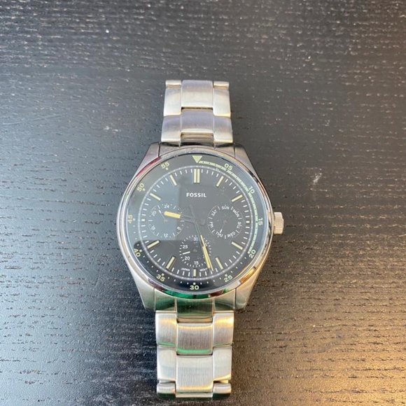 Bundle of Men's Fossil Gunmetal Watches - Picture 6 of 8